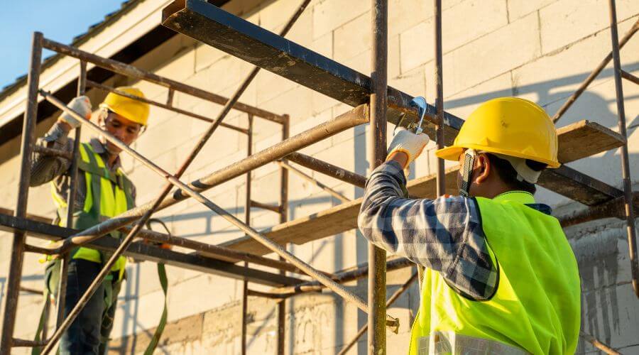 Professional residential roofers in McIntire, IA